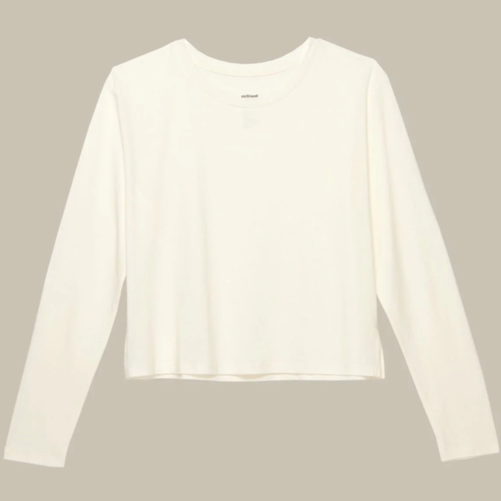 Girlfriend Collective Cupro Long Sleeve Tee in White Size M